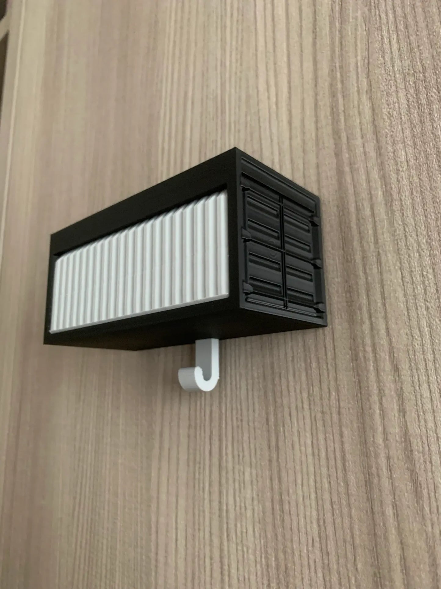 Car garage key holder v.2