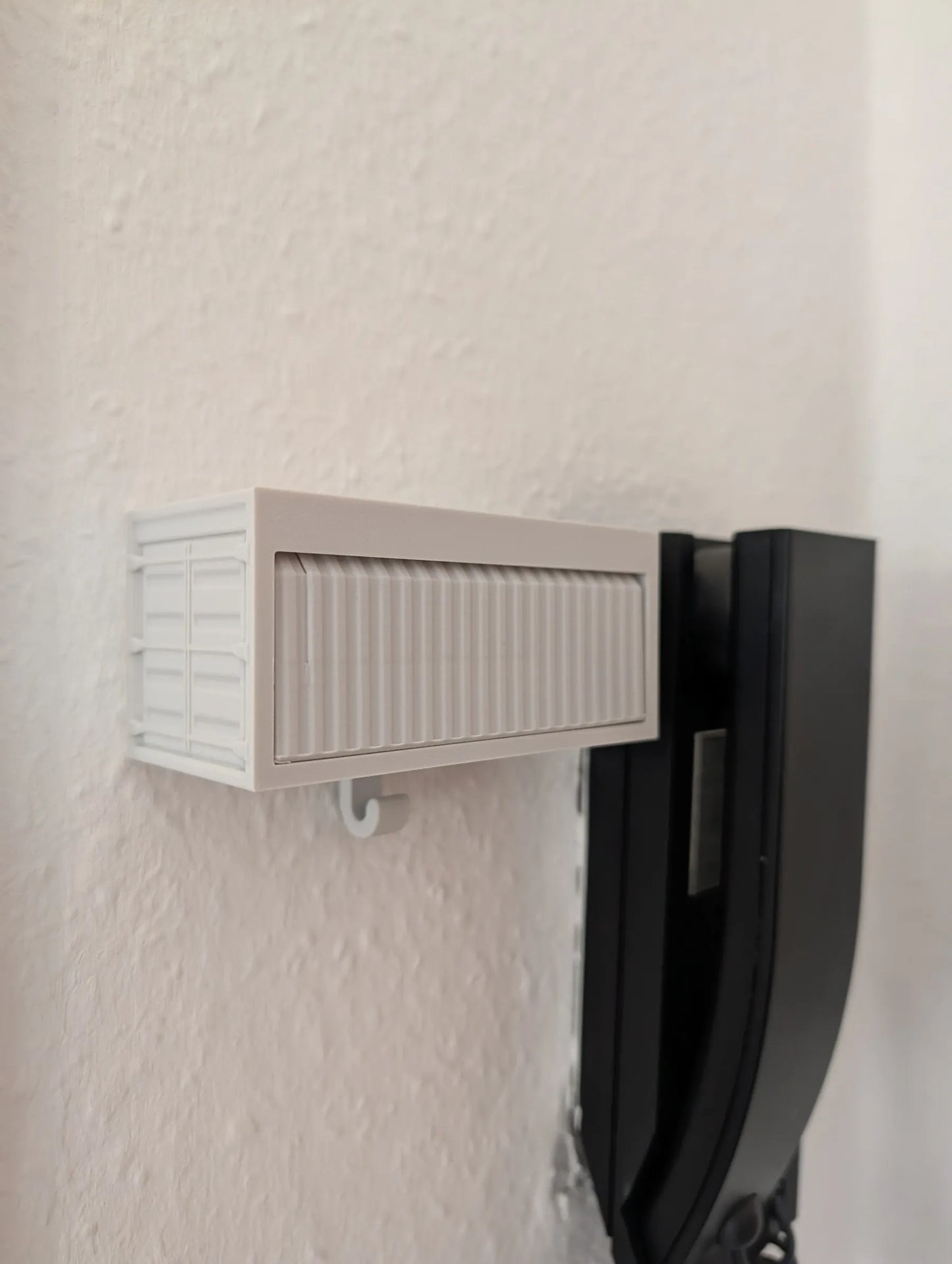Car garage key holder v.2