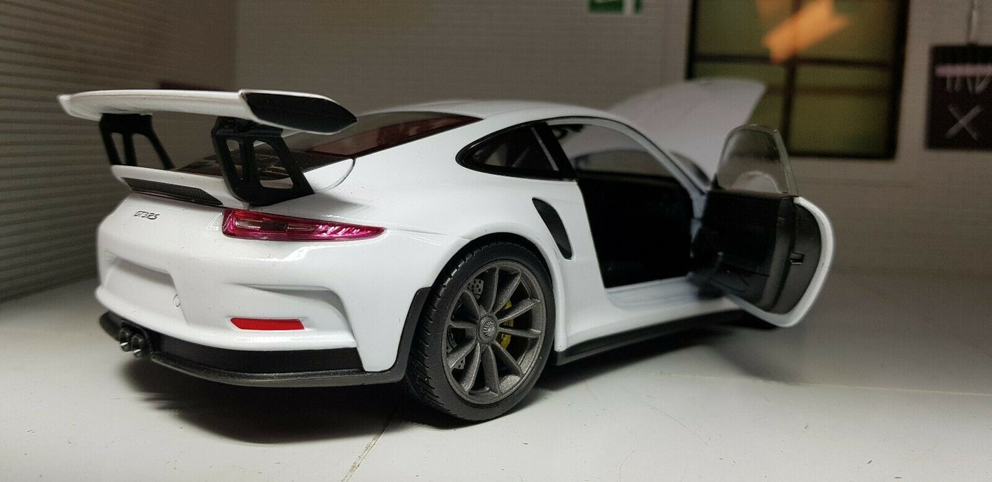 Porsche 911 GT3 RS (992), 1:24 Scale Diecast Model Car